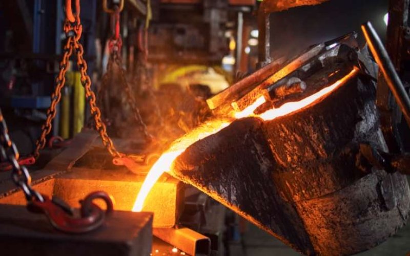 China reduced steel production by 2.8% in 8 months